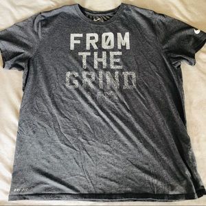 Nike Men’s XL Gray Workout Dri-Fit Graphic Tee